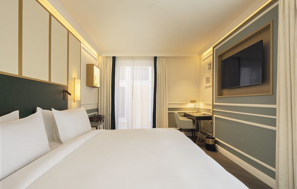 undefined The Emerald House Lisbon, Curio Collection By Hilton 3