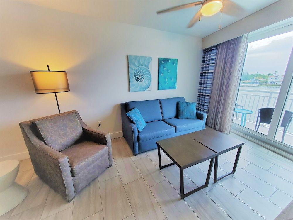 Provident Oceana Beachfront Suites Suite, 2 Bedrooms, 2 Bathrooms (Bay Front) 8