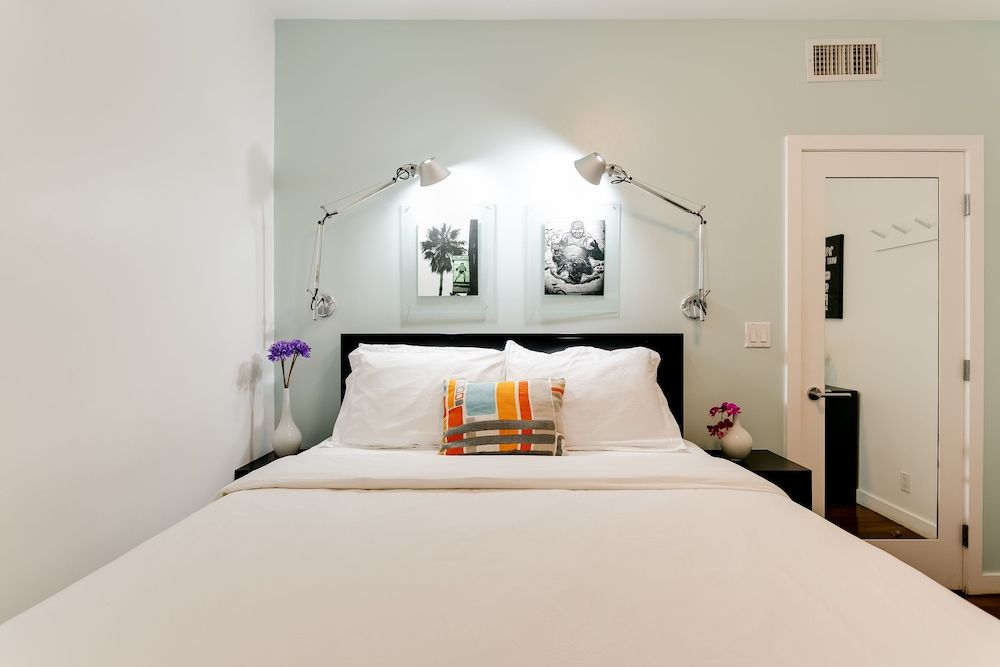 Superior Condo, 2 Bedrooms