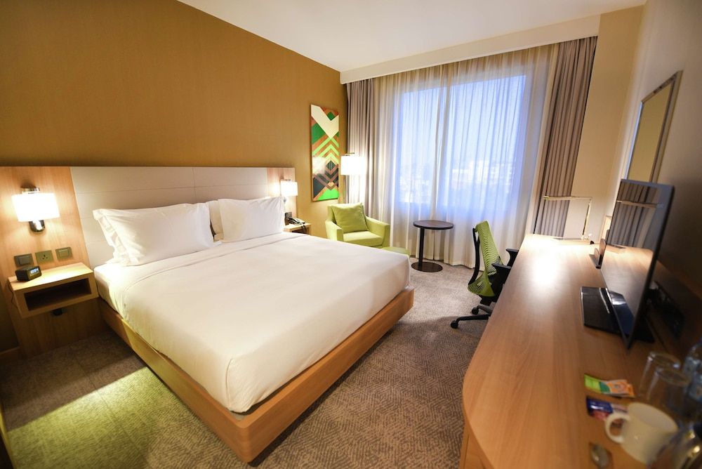 Family Room, 1 Queen Bed, Connecting Rooms