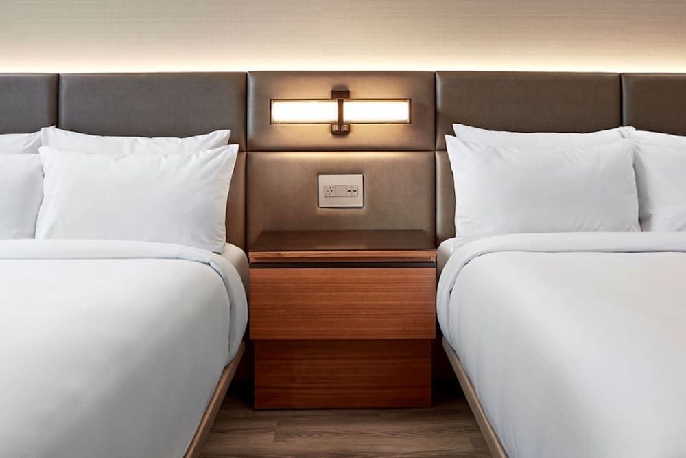 Room, 2 Queen Beds, Non Smoking