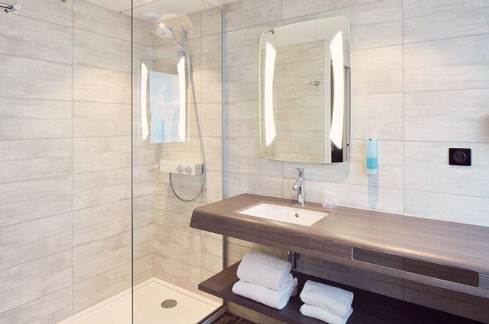 Hôtel Turenne Premium Double Room 6