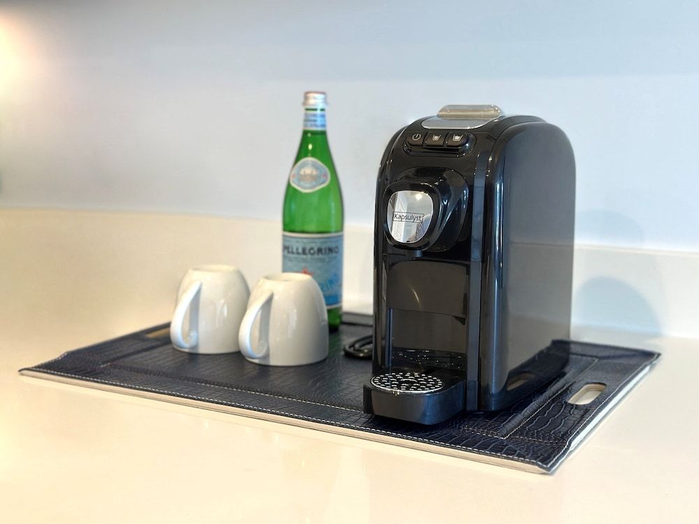 Bay Breeze Premium Apartments By Eskape Collection Skyline - Two Bedroom Apartment w/Kitchen and Spacious Terrace 11