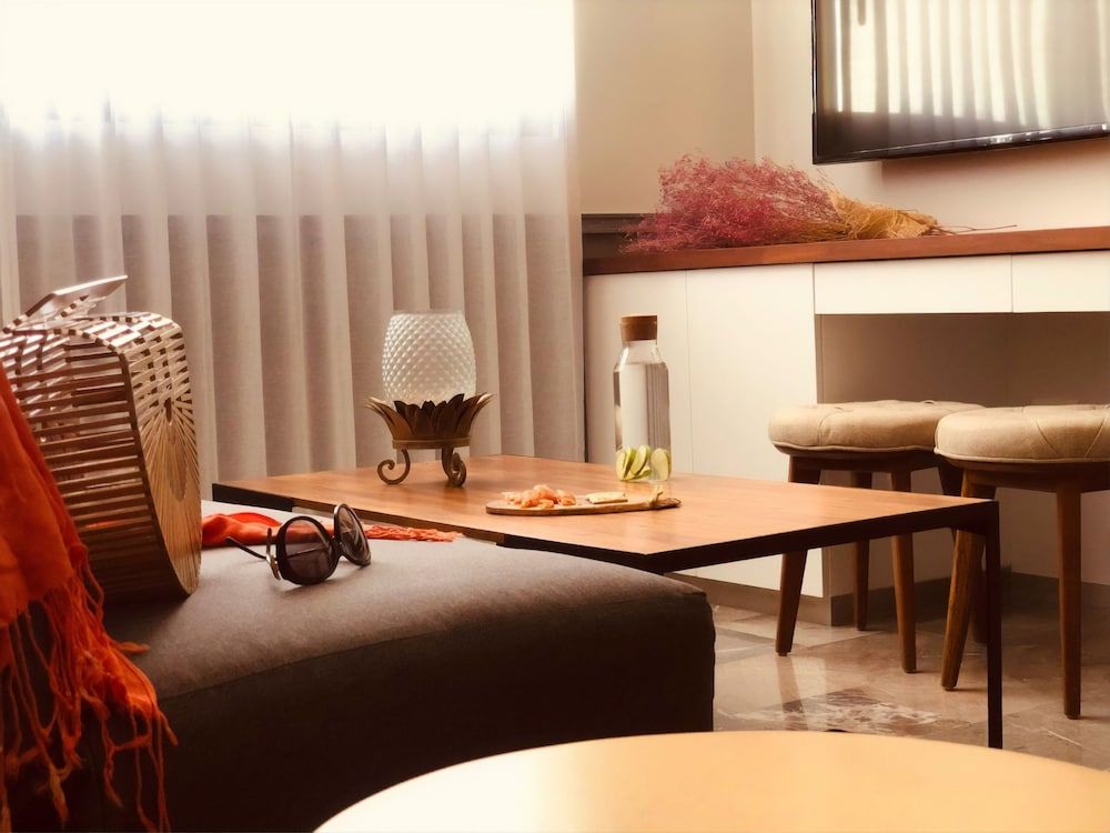 Singular Joy Downtown Residences Superior Suite, 2 Bedrooms 13