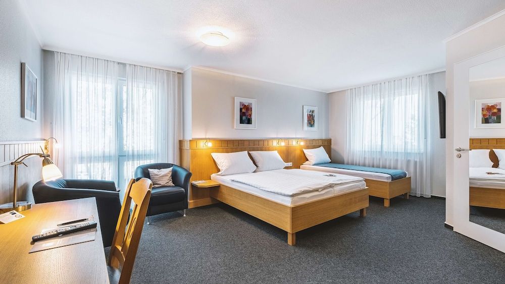 Comfort Triple Room
