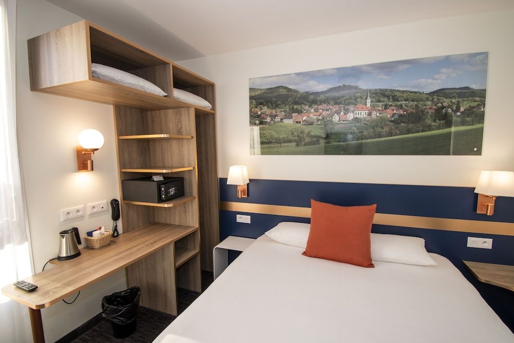 K Hotel Classic Double Room 2