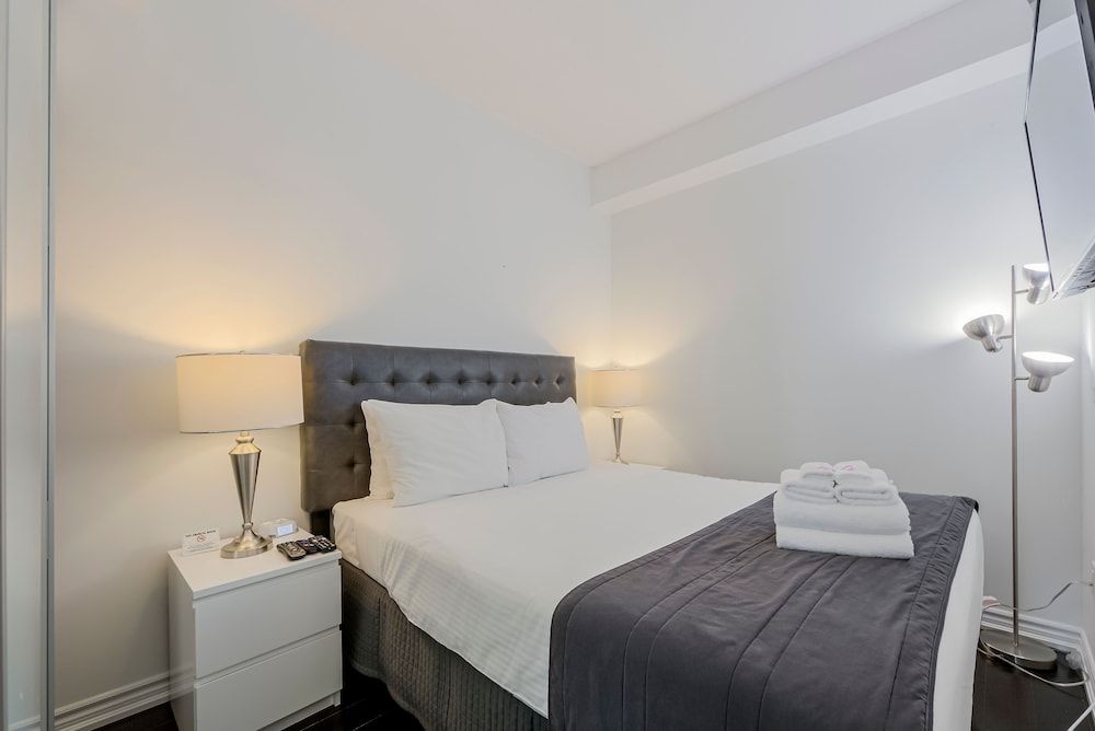 undefined Canada Suites on Bay 9