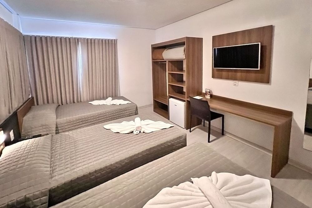 Sky Premium Hotel Luxury Triple Room 5