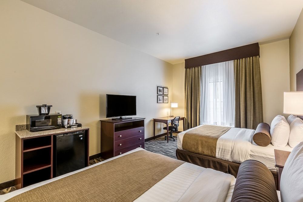 Room, 2 Queen Beds, Accessible Benched Tub, Non Smoking