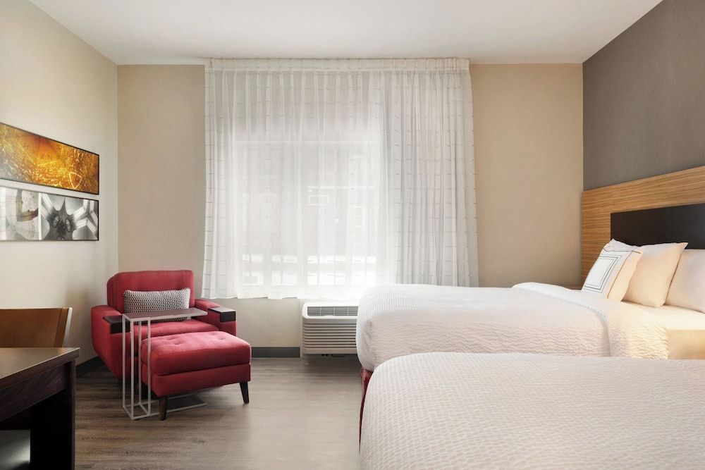Studio, 2 Queen Beds, Non Smoking (Hearing Accessible)