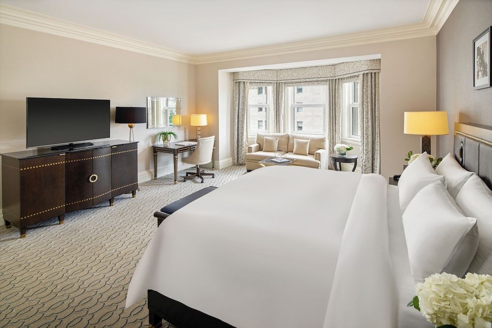 undefined Fairmont Chateau Laurier Gold Experience 3