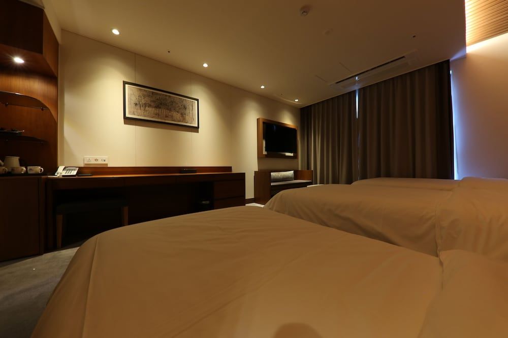 Sejong City Osong Hotel Triple Room 6