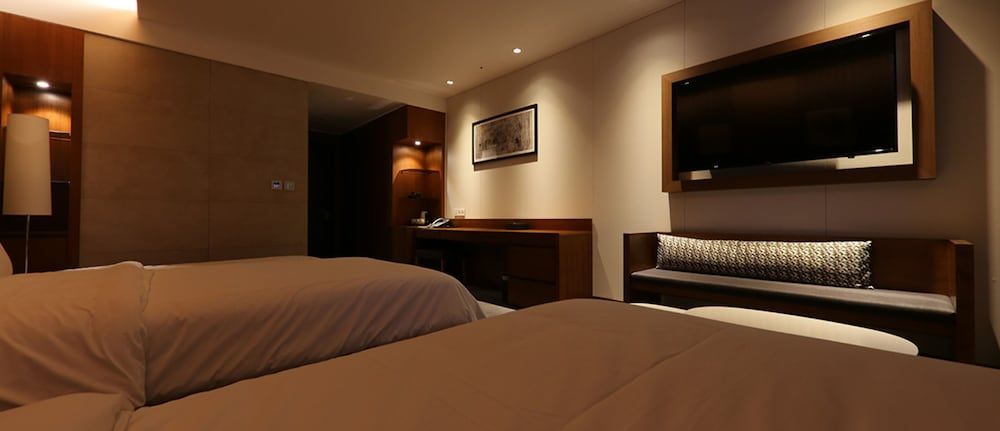 Sejong City Osong Hotel Triple Room 2