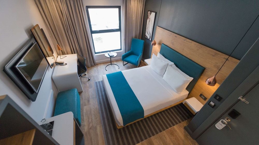 Garden Court Kitwe Standard Room 4