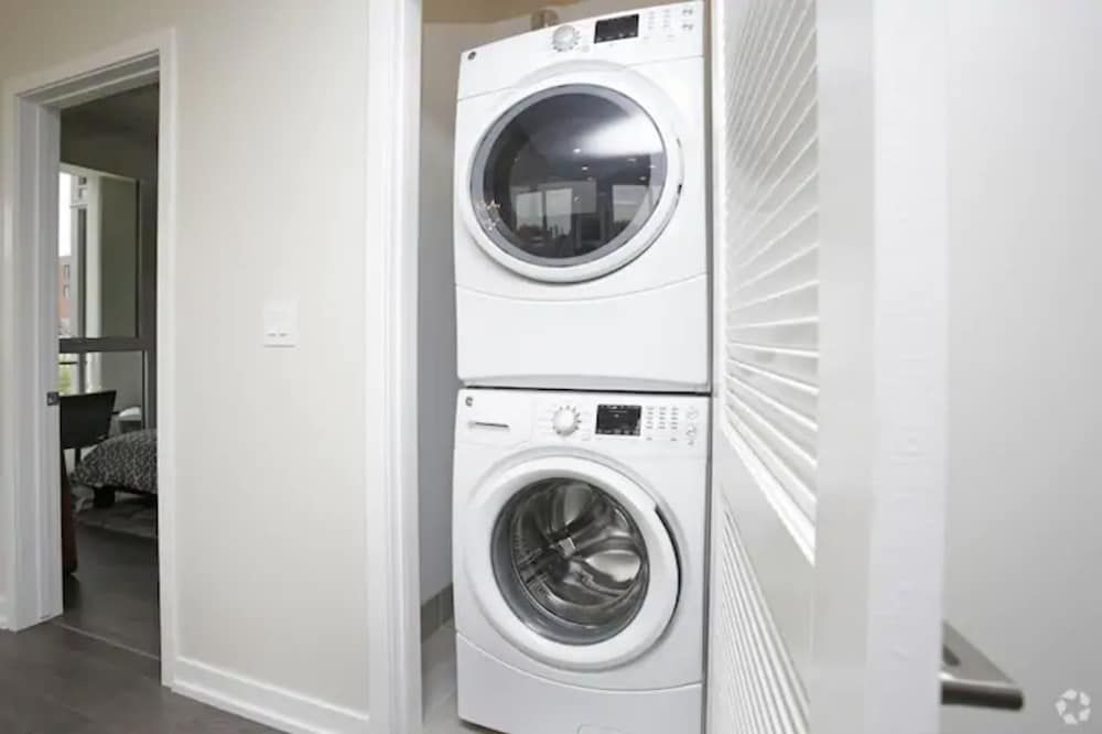 undefined Level Chicago – Old Town 7