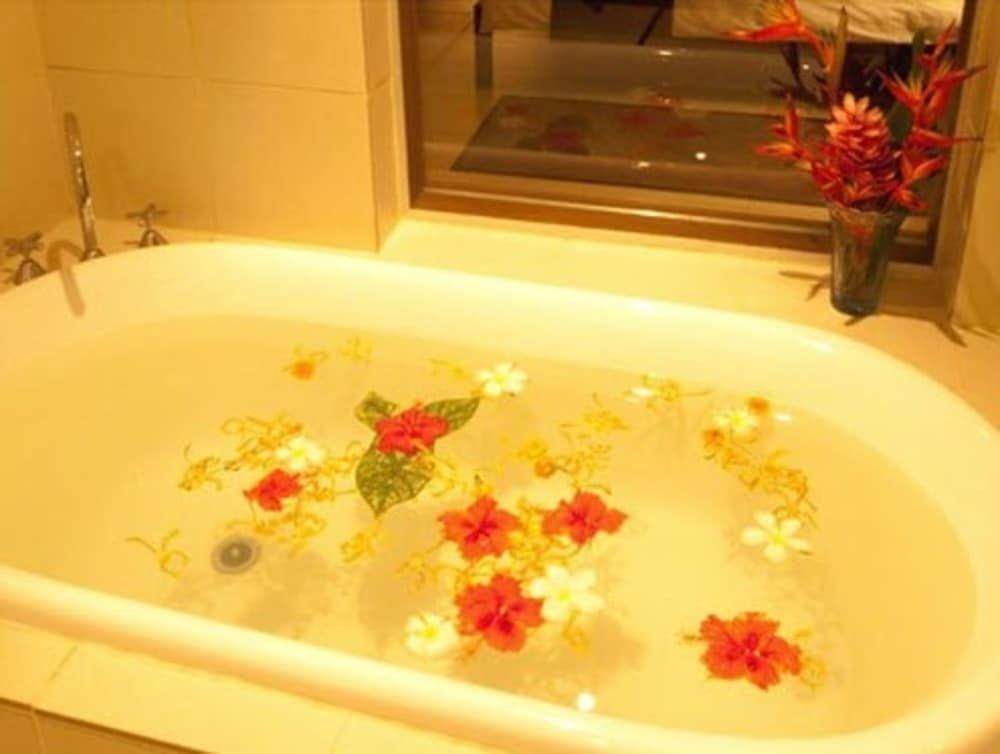 Solomon Kitano Mendana Hotel Executive Suite 6