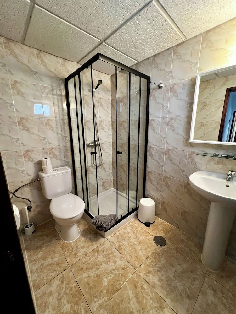 Hostal Residencia Cardona Single Room 3