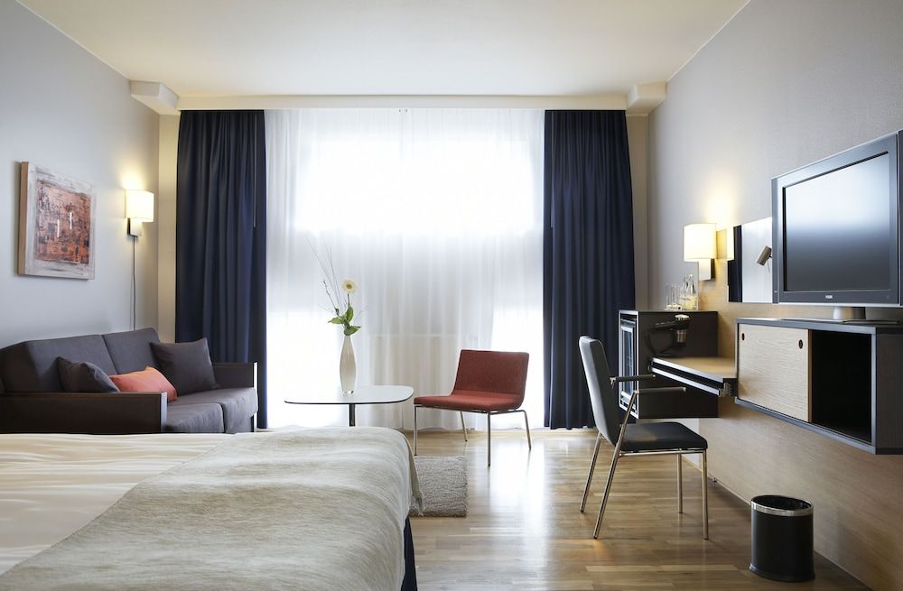 Quality Hotel Waterfront, Goteborg Standard Room, 1 King Bed with Sofa bed, Non Smoking 2