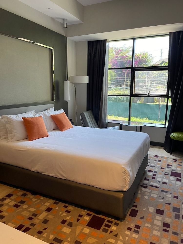 undefined Best Western Plus Westlands 10