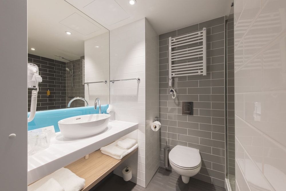 Holiday Inn Express Warsaw - Mokotow by IHG Standard Room, 2 Twin Beds 8