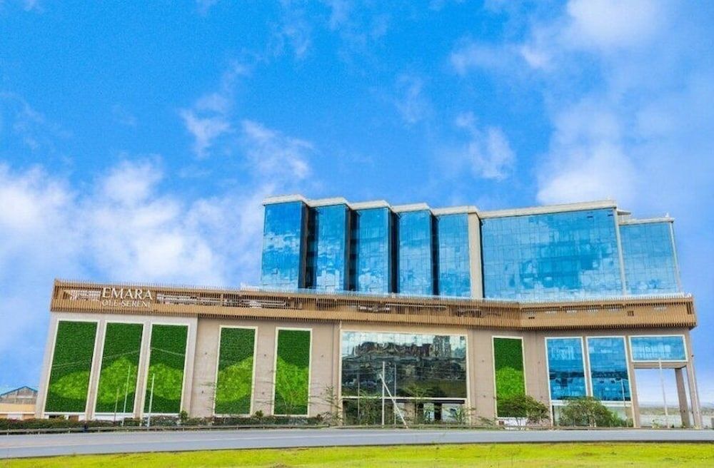 undefined Emara Ole-sereni 2