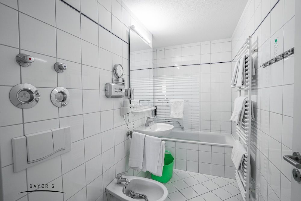 undefined Bayers Boardinghouse & Hotel 8