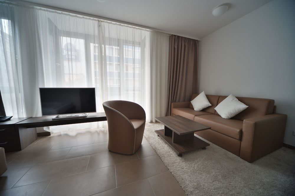 Bayers Boardinghouse & Hotel Standard Apartment, 1 Queen Bed with Sofa bed 7