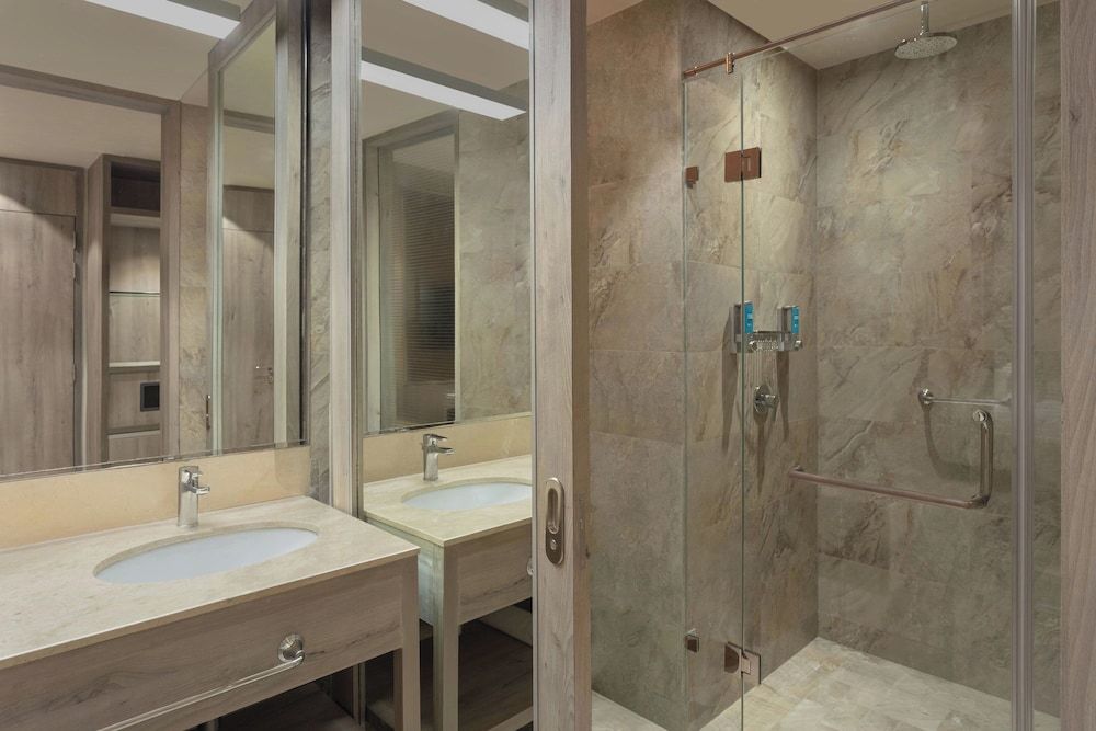 Aloft Kathmandu Thamel Room, 1 Double Bed 3