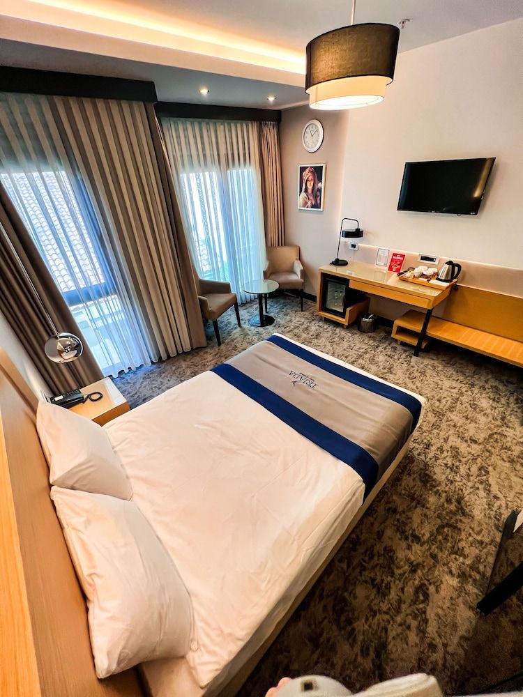 Triada Hotel Karakoy Superior Double Room, Annex Building 7