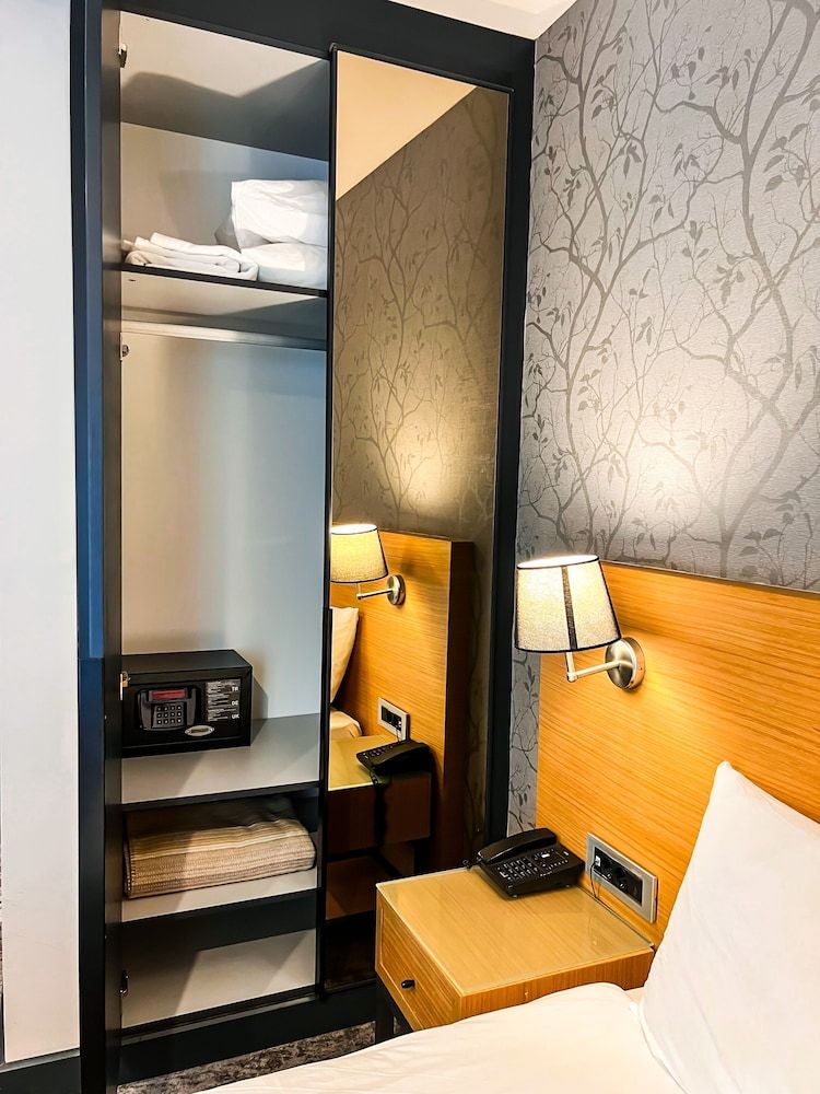Triada Hotel Karakoy Superior Double Room, Annex Building 19