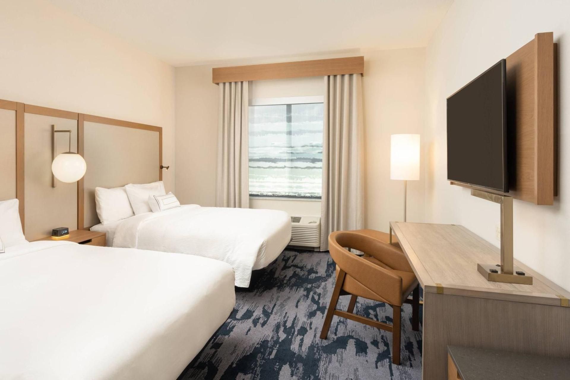 Queen Room with Two Queen Beds - Hearing Accessible
