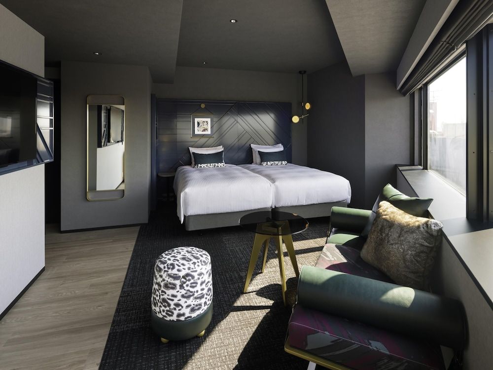 Deluxe Twin Room, Corner (with Washing Machine)