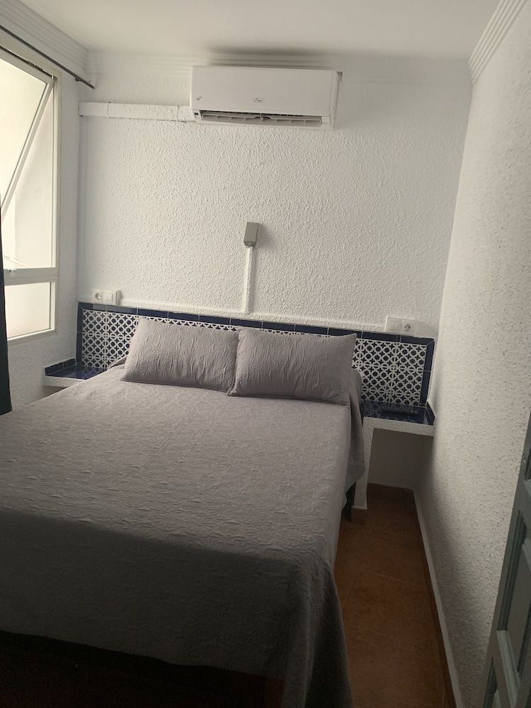 Hostal Alcobia Double Room 11