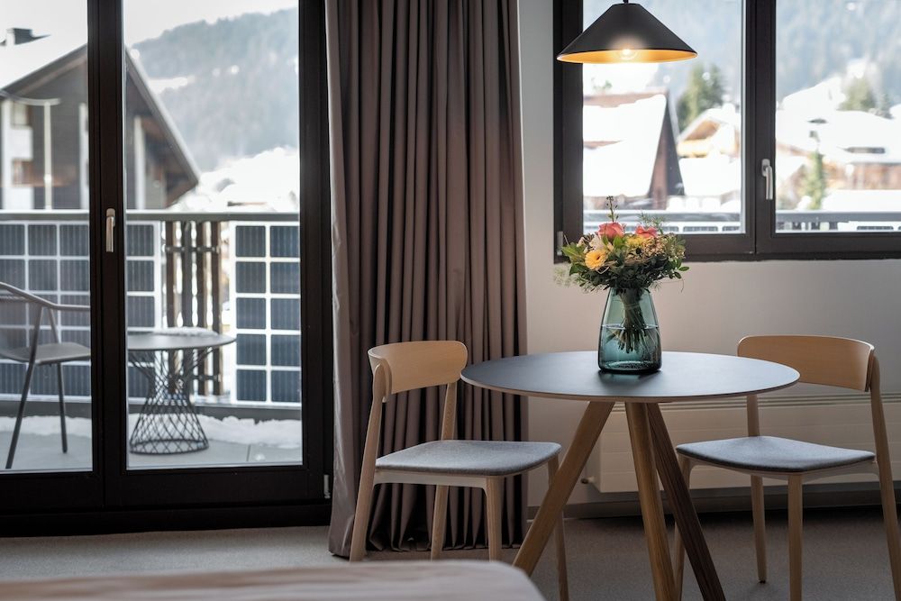 Victoria Hotel & Residence Room, 1 Double Bed with Sofa bed, Mountain View (Junior Suite) 4