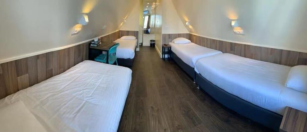 Quadruple Room, Private Bathroom