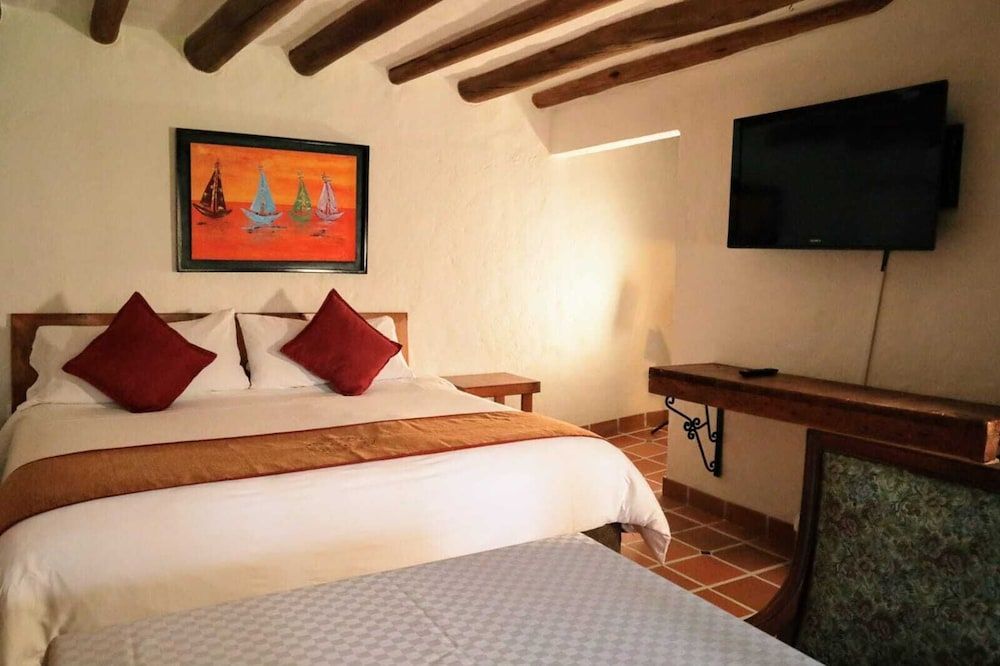 Hotel Plaza Mayor Comfort Double Room 2