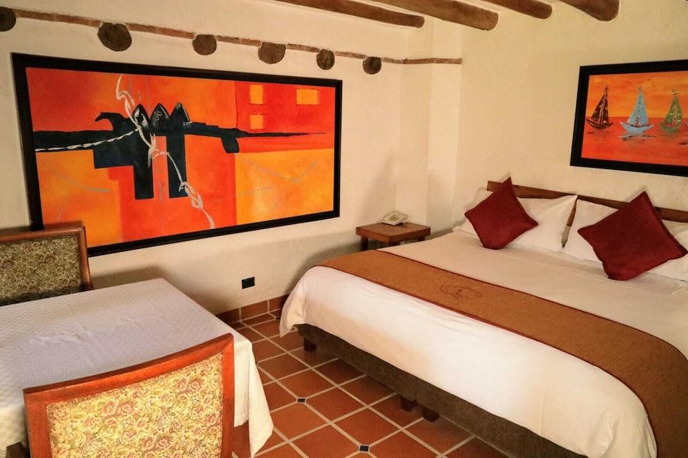 Hotel Plaza Mayor Comfort Double Room