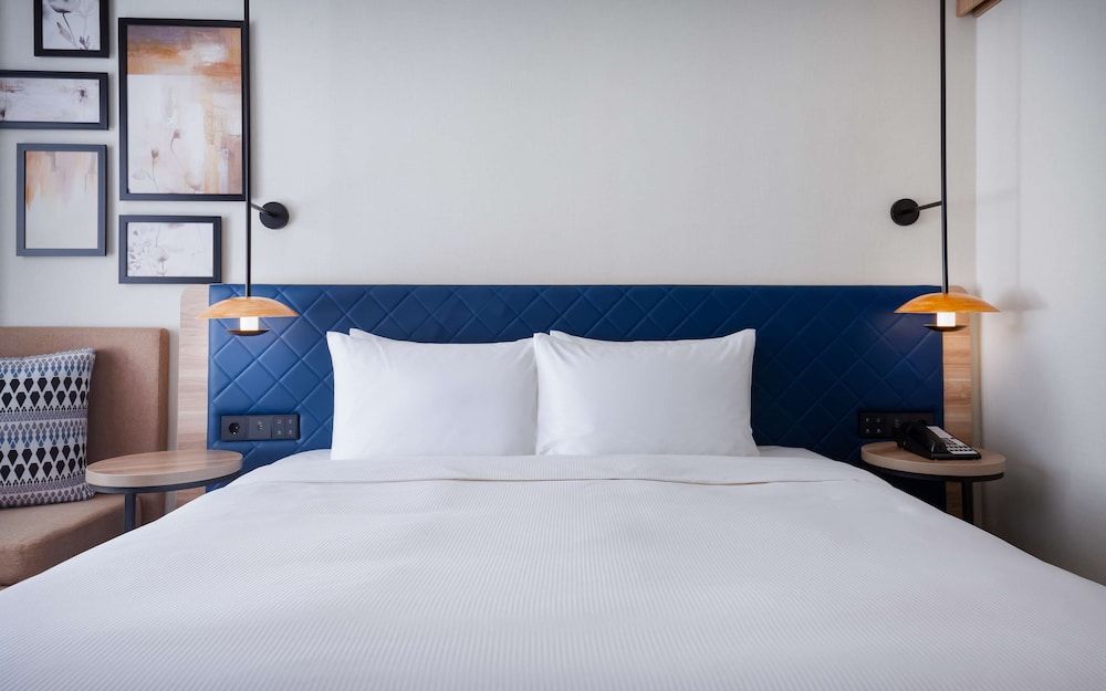 Hilton Garden Inn Samarkand Room, 1 King Bed 3