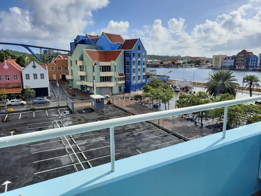 Brion City Hotel, BW Signature Collection Standard Room, 2 Queen Beds, Non Smoking, City View 3