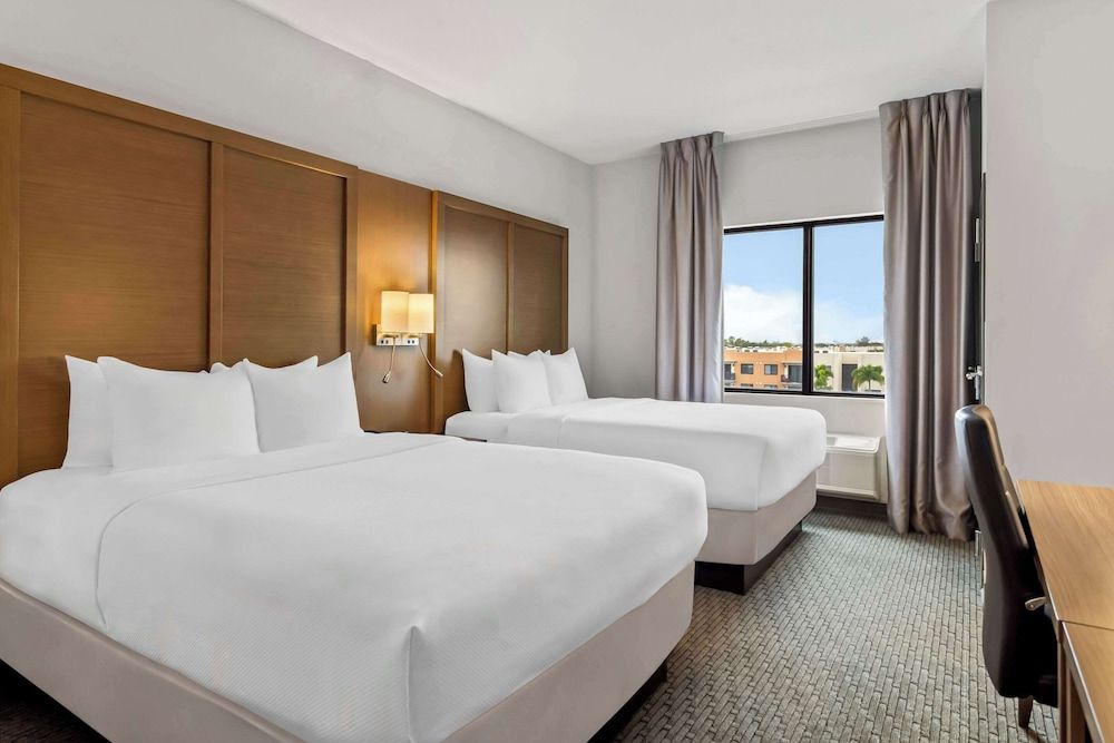 Suite, 2 Queen Beds, Accessible, Non Smoking