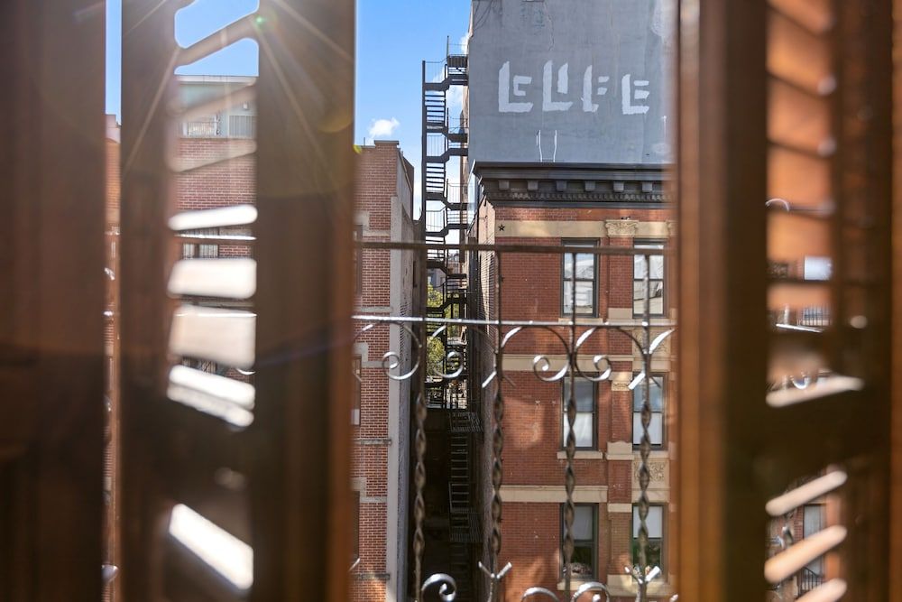 undefined The Historic Blue Moon Hotel - NYC 9