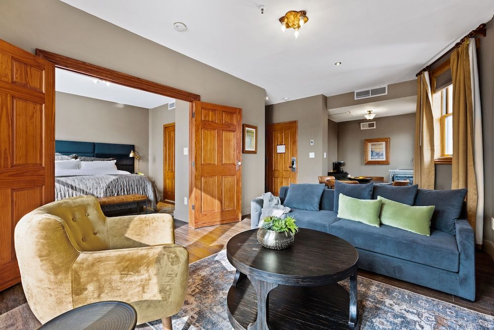 undefined The Historic Blue Moon Hotel - NYC 4