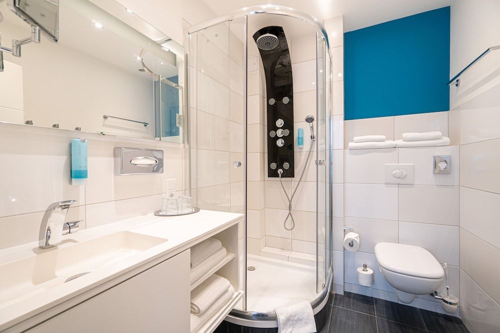 Deutscher Hof Family Room 4