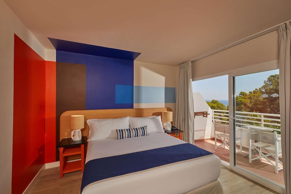 Double Room, Balcony, Partial Sea View (1 adult and 1 child)