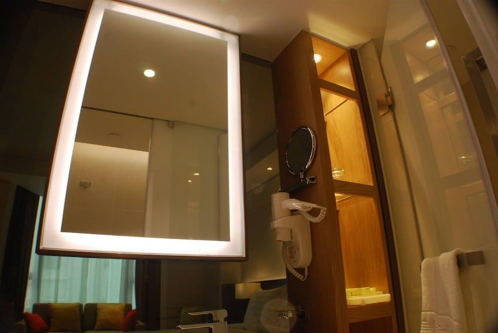 Wharney Hotel Junior Suite 7