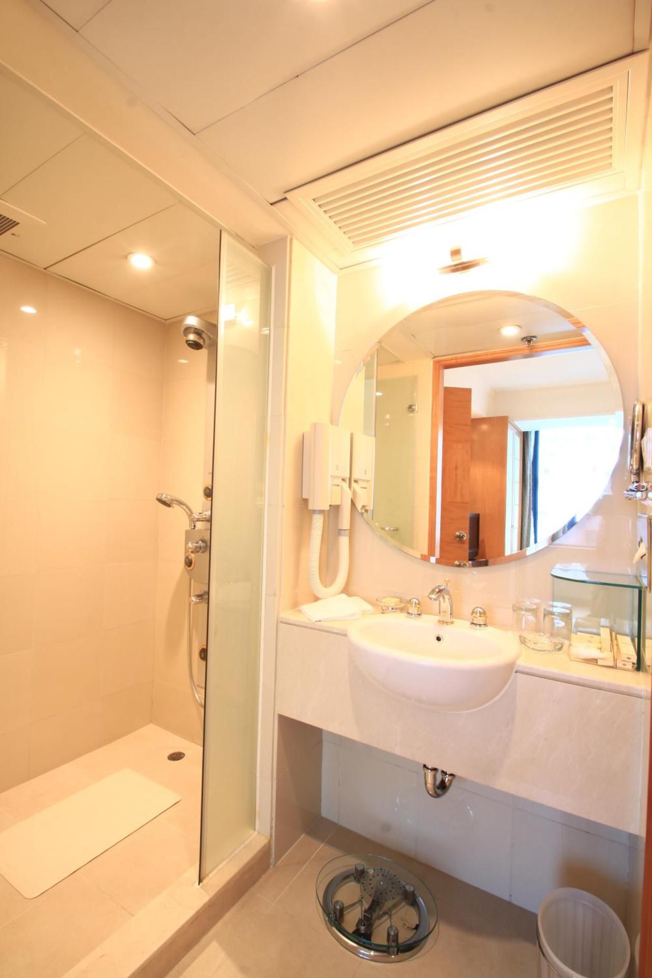 Wharney Hotel Junior Suite 4