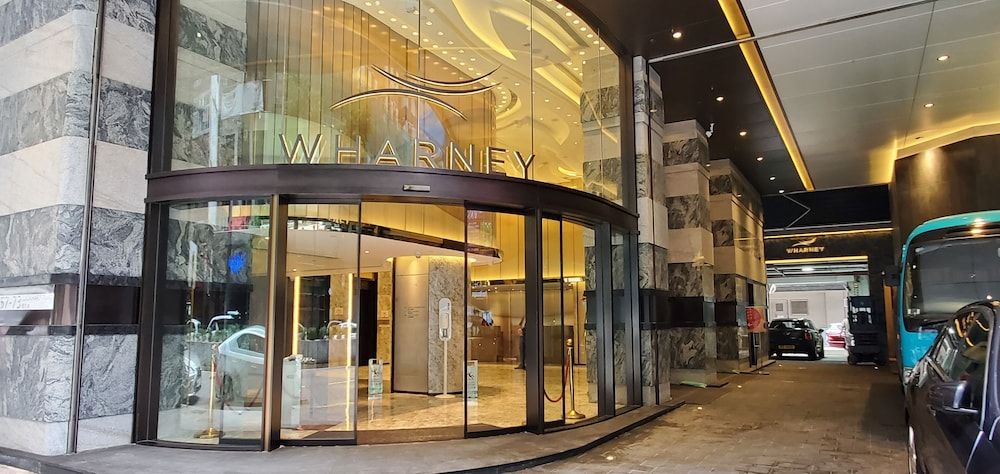 undefined Wharney Hotel 8