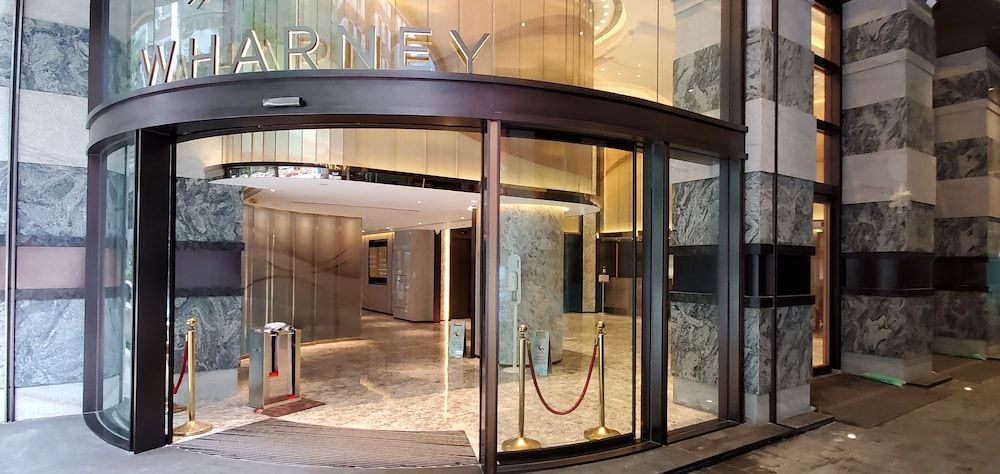undefined Wharney Hotel 7