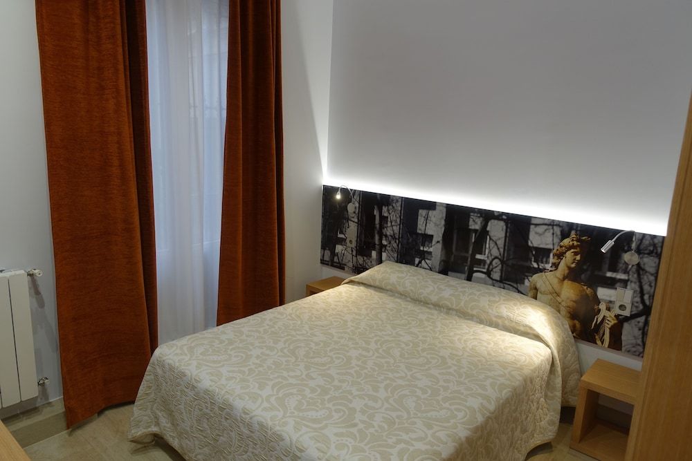 Hostal Cervelo Double Room 4