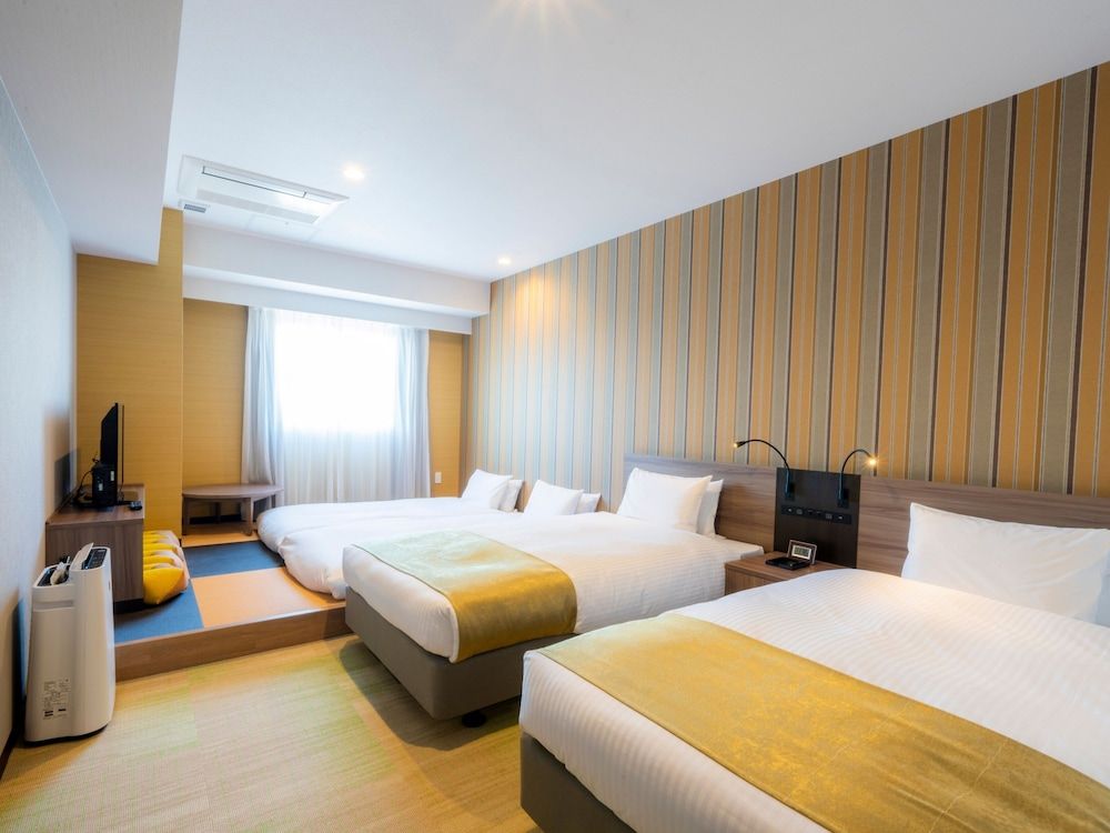 La'gent Stay Hakodate Ekimae Deluxe Family Room for 4 people, Non Smoking (Housekeeping Once Every 3 Days) 2